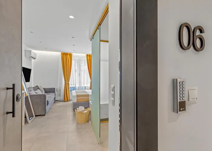 Athens Theatrou Apartments